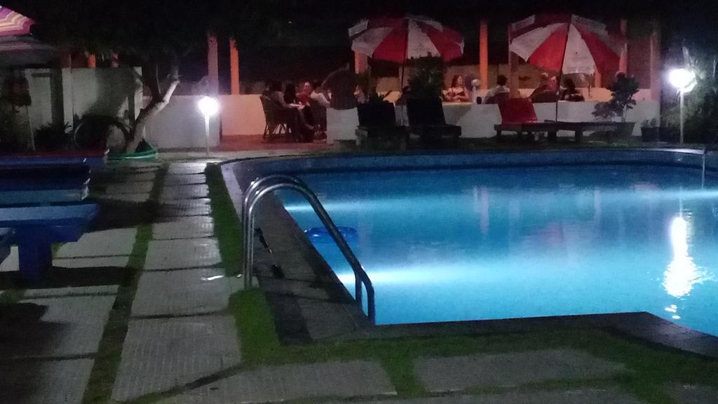 Hotel Thushara Ковалам Екстериор снимка